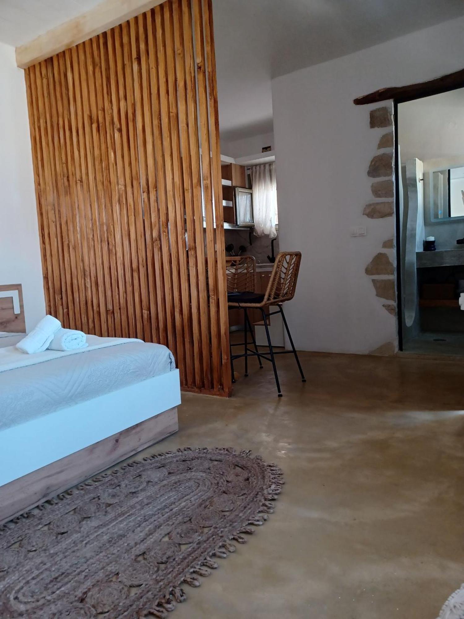 Sonia'S Luxury Apartment With Jacuzzi Kamilárion Exterior foto